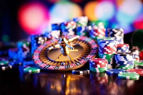 negeri4d mobile app showing live-dealer table selection and game options menu